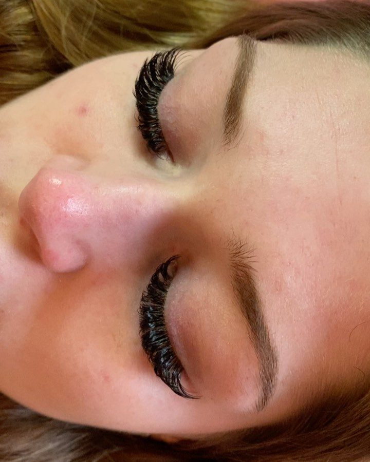 Een tweede wimperset uit 2021